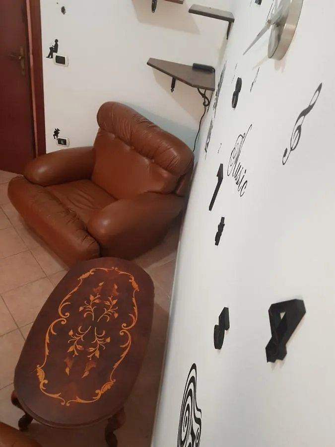 Holiday home Casa Vacanza Tommy Pabillonis Italy
